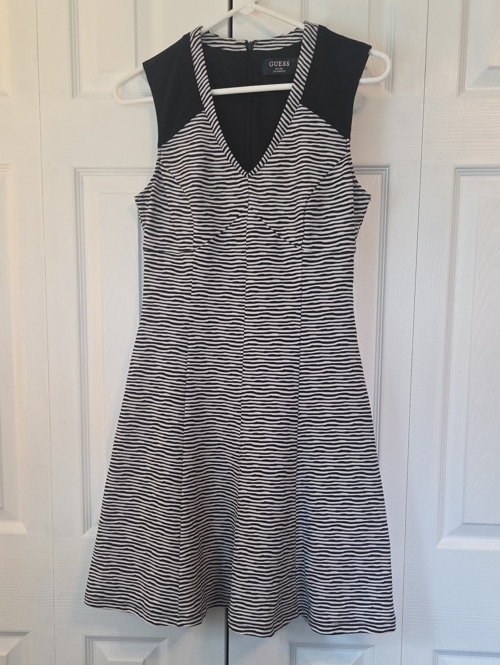 GUESS Black and White V-Neck Striped Fit-and-Flare Dress